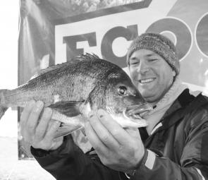 Daryl Baird from Team Dead Ducks with the cracking 1.76kg bream that took out the Eco-gear Big Bream prize.